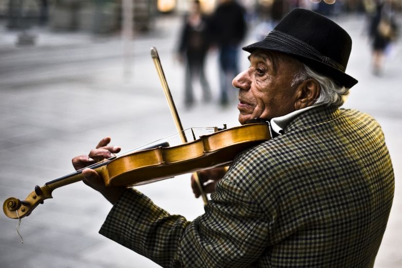 Уличный скрипач в Граце